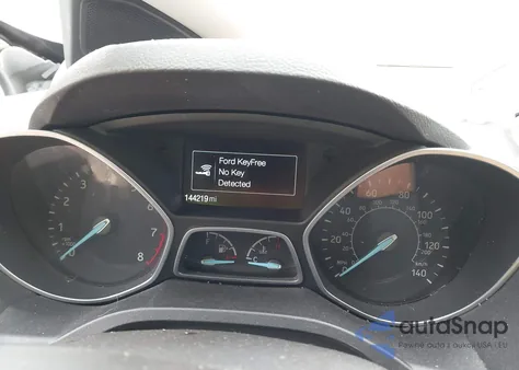 2017 Ford Escape Titanium из США, поврежденный, VIN 1FMCU9JD7HUB96963